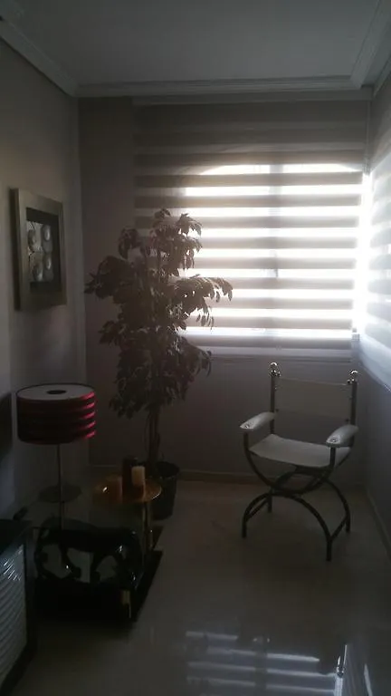 Apartamento Eduardo Dato Seville Apartment